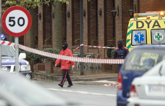 Primeras im&aacute;genes del lugar en el que Ignacio Ur&iacute;a ha sido asesinado
