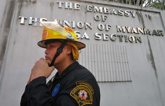 Incendiada la embajada de Myanmar en Bangkok
