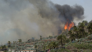 Ver v&iacute;deo  'Los incendios de Canarias, significativamente mejor por el cambio del tiempo'