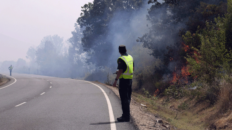 El incendio en La Gomera sigue activo despu&eacute;s de 16 d&iacute;as 