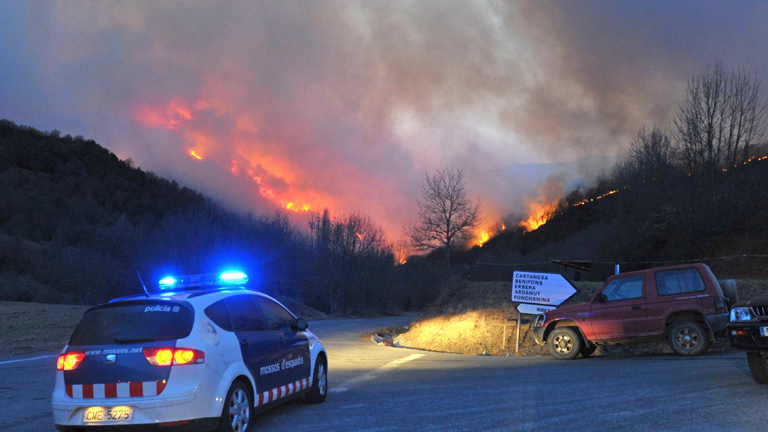 El fuego ha obligado a evacuar 14 pueblos de la comarca de la Ribagorza