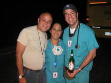 INDIGNACIÓN POR FOTOS DE "FIESTAS" DE MÉDICOS PUERTORRIQUEÑOS EN HAITÍ INDIGNACIÓN POR FOTOS DE "FIESTAS" DE MÉDICOS PUERTORRIQUEÑOS EN HAITÍ