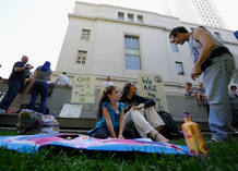 'Indignados' acampados en Los &Aacute;ngeles