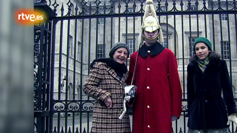 Cu&eacute;ntame c&oacute;mo pas&oacute; - In&eacute;s y Nieves visitan Londres por primera vez