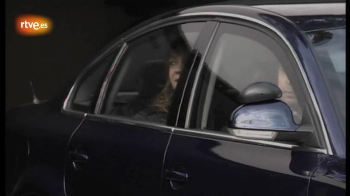 Ir al Video&nbsp;La infanta Cristina viaja a Barcelona por motivos laborales