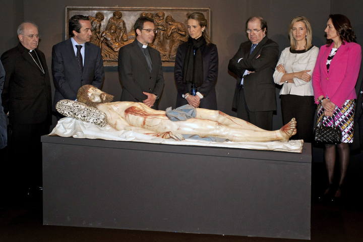 INFANTA ELENA INAUGURA EXPOSICI&Oacute;N EDADES DEL HOMBRE EN AR&Eacute;VALO