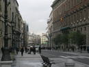 Inicio de la calle Alcal&aacute;, con la puerta del Sol al fondo, donde la propaganda electoral no es visible