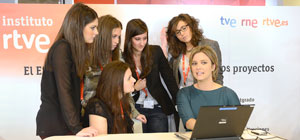 El Instituto RTVE presenta su oferta formativa en AULA donde profesionales ense&ntilde;an c&oacute;mo se hace la televisi&oacute;n