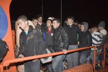 INTERCEPTA UNA SEGUNDA PATERA EN COSTA DE GRANADA CON 42 INMIGRANTES INTERCEPTA UNA SEGUNDA PATERA EN COSTA DE GRANADA CON 42 INMIGRANTES