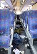 Interior del autob&uacute;s tiroteado, en el que han resultado heridos m&aacute;s de una docena de personas