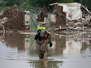 Ver v&iacute;deo  'Las inundaciones en Pakist&aacute;n incrementan el riesgo de epidemias'