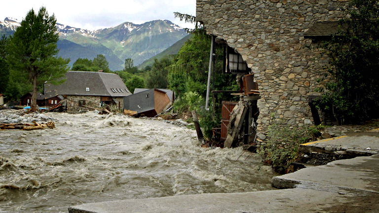 Lleida y Huesca eval&uacute;an los da&ntilde;os causados por las inundaciones