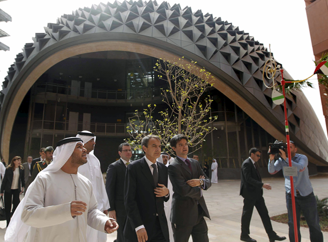 En Dubai, Rodr&iacute;guez Zapatero ha anunciado nuevas inversiones de los Emiratos en Espa&ntilde;a