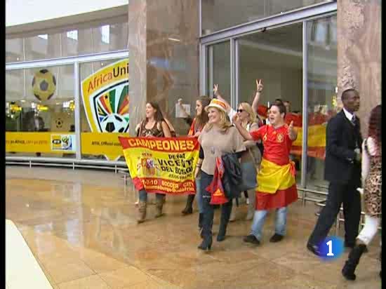 La "marea roja" invoca a Alfredo Landa