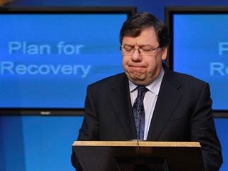 Ver v&iacute;deo  'Irlanda subir&aacute; los impuestos y suprimir&aacute; 25.000 empleos p&uacute;blicos'