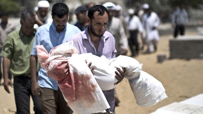 Israel redobla los bombardeos sobre Gaza y su ofensiva deja ya más de 70 muertos    