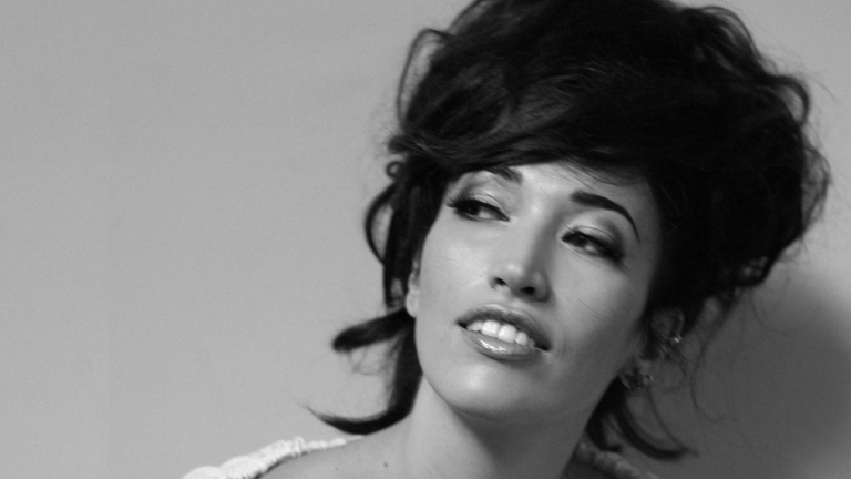 Eurovisi&oacute;n 2012 - Nina Zilli representa a Italia con la canci&oacute;n "L'amore &egrave; femmina"