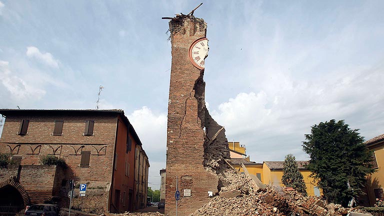 Un terremoto a 35 kil&oacute;metros de Bolonia, Italia, deja 6 muertos y 50 heridos