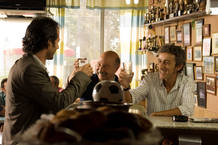 Javier Albal&aacute;, Francisco Merino y David Fern&aacute;ndez en otra escena de "Pelotas"