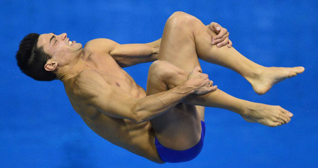 Javier Illana, durante la final de saltos de trampol&iacute;n de tres metros