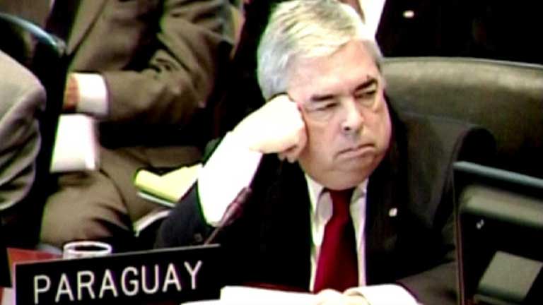 La Uni&oacute;n Europea no define su postura sobre el cambio en la jefatura de Estado de Paraguay