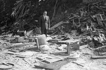 Joaquin Soler Serrano a les inundacions del vall&egrave;s