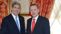 Ir al Video&nbsp;John Kerry se re&uacute;ne con su hom&oacute;logo turco