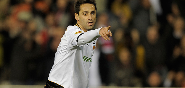 Jonas celebra el primer tanto del Valencia.