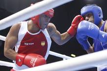 Jonathan Alonso en su combate contra el iran&iacute; Toloutibandpi en londres 2012