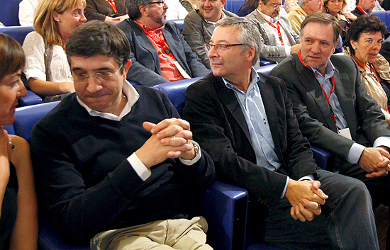Jos&eacute; Blanco: "La &uacute;nica crisis que le preocupa a Rajoy es la de su partido"