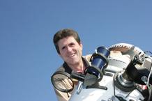 Josep M. Bosch, descubridor del asteroide 2009 ST19, en el observatorio de Santa Maria de Montmagastrell