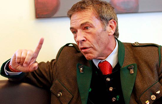 El ultraderechista austriaco J&ouml;rg Haider muere en accidente de tr&aacute;fico