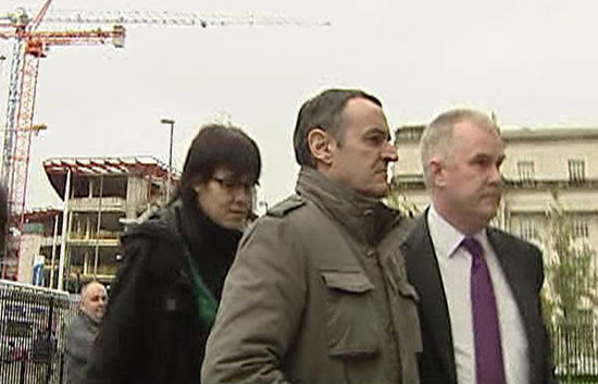 De Juana acude al Tribunal de Belfast 