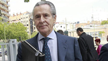 Ir al Video&nbsp;El juez acuerda prisi&oacute;n sin fianza para el expresidente de Caja Madrid, Miguel Blesa