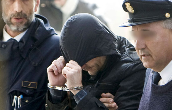 El juez toma declaraci�n al hermanastro del asesino confeso de Marta del Castillo y decreta para �l prisi�n incondicional