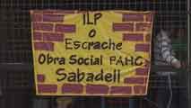 Ir al Video&nbsp;Una jueza avala la ocupaci&oacute;n por familias desahuciadas de un edificio de la Sareb