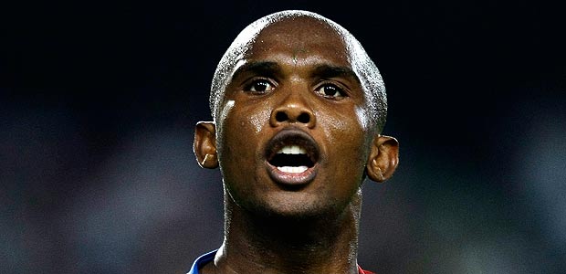 El jugador del FC Barcelona Samuel Eto'o celebra un gol marcado en Liga de Campeones.