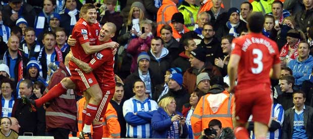 Los jugadores del Liverpool celebran uno de los goles ante el Brighton.