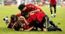 Los jugadores de la selecci&oacute;n espa&ntilde;ola celebran uno de los goles marcados por Villa.