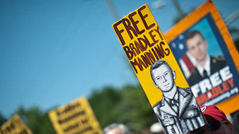 Comienza el juicio por Manning, acusado de la mayor filtraci&oacute;n de documentos en la historia de Estados Unidos