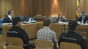 Ver v&iacute;deo  'Juicio a Miguel Otegui por el asesinato de dos erztainas'