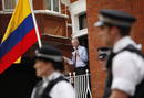 JULIAN ASSANGE HABLA P&Uacute;BLICAMENTE DESDE LA EMBAJADA DE ECUADOR EN LONDRES