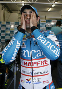 Juli&aacute;n Sim&oacute;n no pudo proclamarse campe&oacute;n en el GP de Portugal.