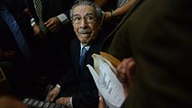Ir al Video&nbsp;La Justicia guatemalteca condena al exdictador R&iacute;os Montt por genocidio a 80 a&ntilde;os de prisi&oacute;n