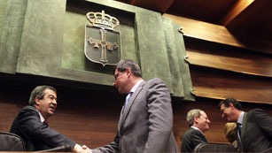 Ver v&iacute;deo  'La Justicia ordena repetir emigrante en Asturias'