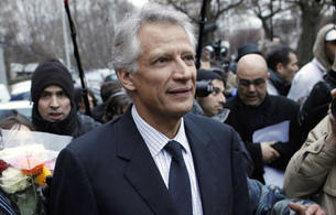 Ver v&iacute;deo  'Un juzgado parisino ha absuelto al ex primer ministro franc&eacute;s, Dominique de Villepin'