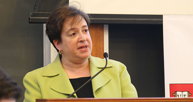 Kagan, de 50 años, es la primera mujer en ser procuradora general y es la candidata del presidente norteamericano para ocupar la vacante en el Tribunal Supremo. Kagan, de 50 años, es la primera mujer en ser procuradora general y es la candidata del presidente norteamericano para ocupar la vacante en el Tribunal Supremo.
