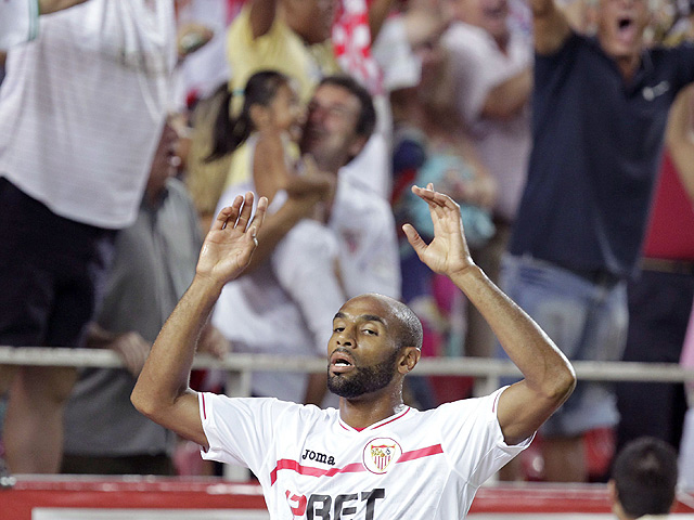 Kanout� adelanta al Sevilla 2-1