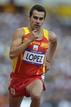 Kevin Lopez compitiendo en los 800m de atletismo.