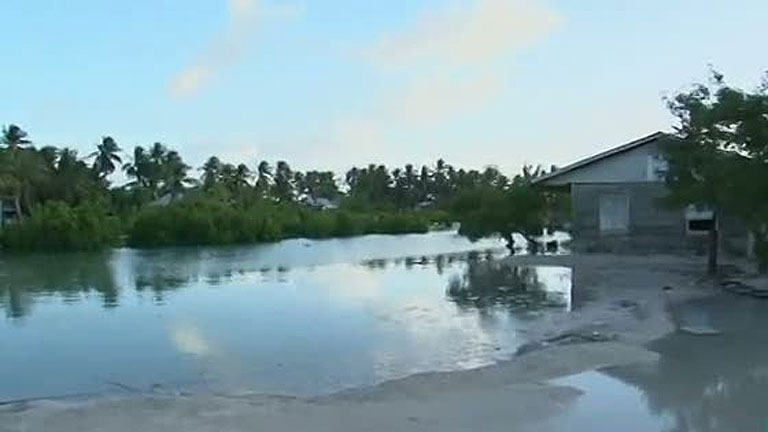 Kiribati aprueba un plan para comprar a otro pa&iacute;s tierras por el miedo a desaparecer